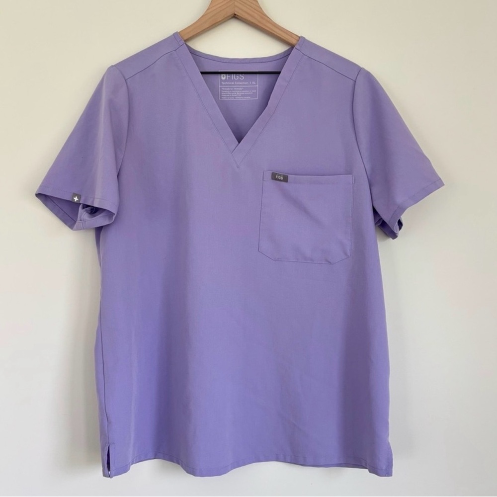 FIGS Catarina One Pocket Scrub Top XL Purple Lavender